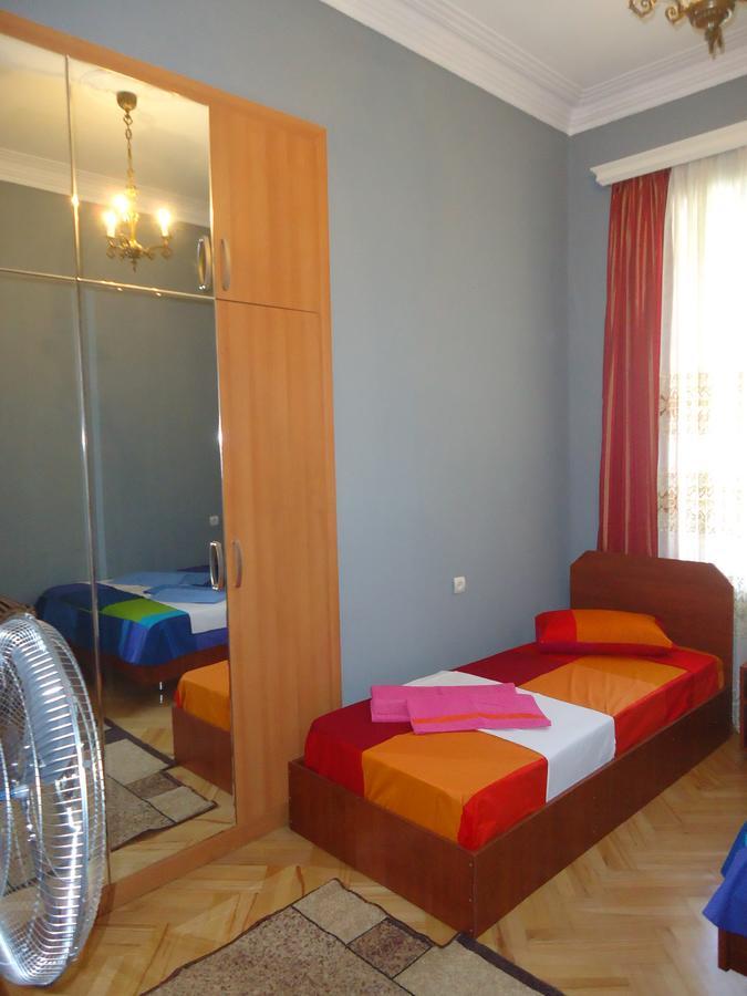 Bed and Breakfast Albatros Тбилиси Экстерьер фото