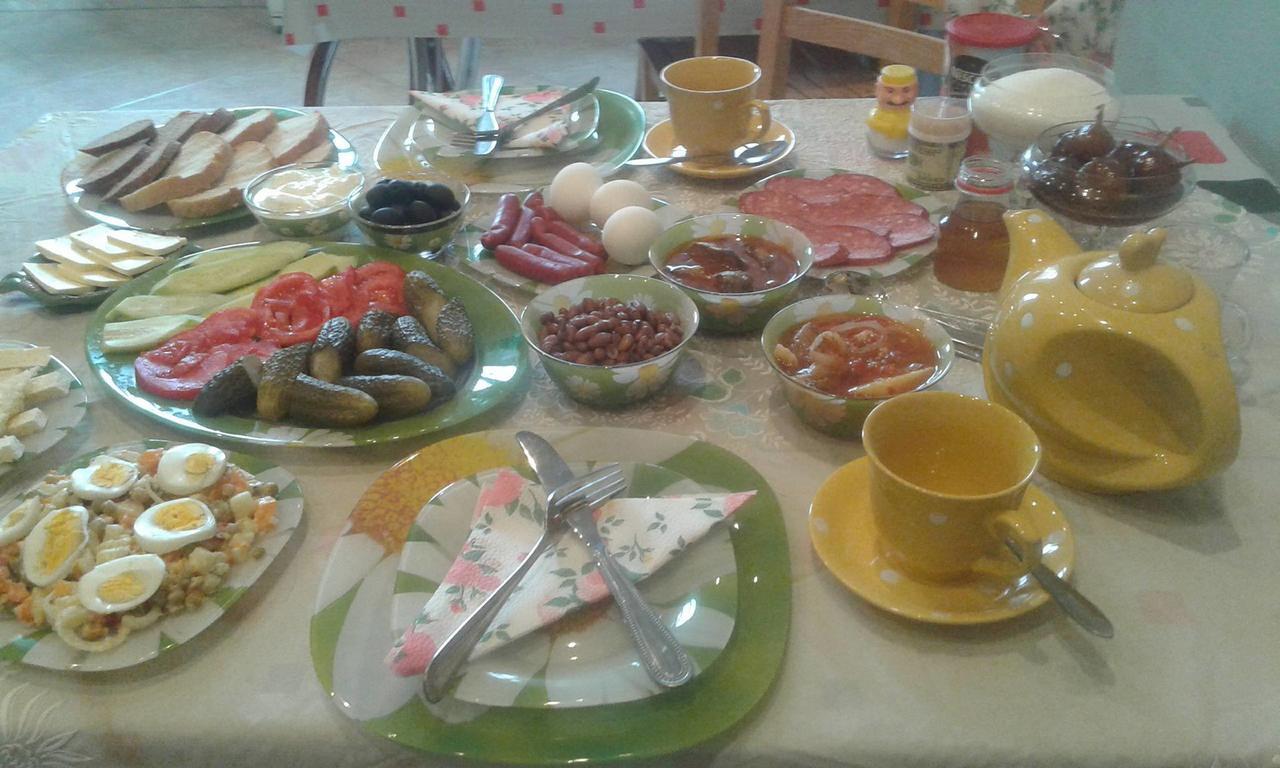Bed and Breakfast Albatros Тбилиси Экстерьер фото